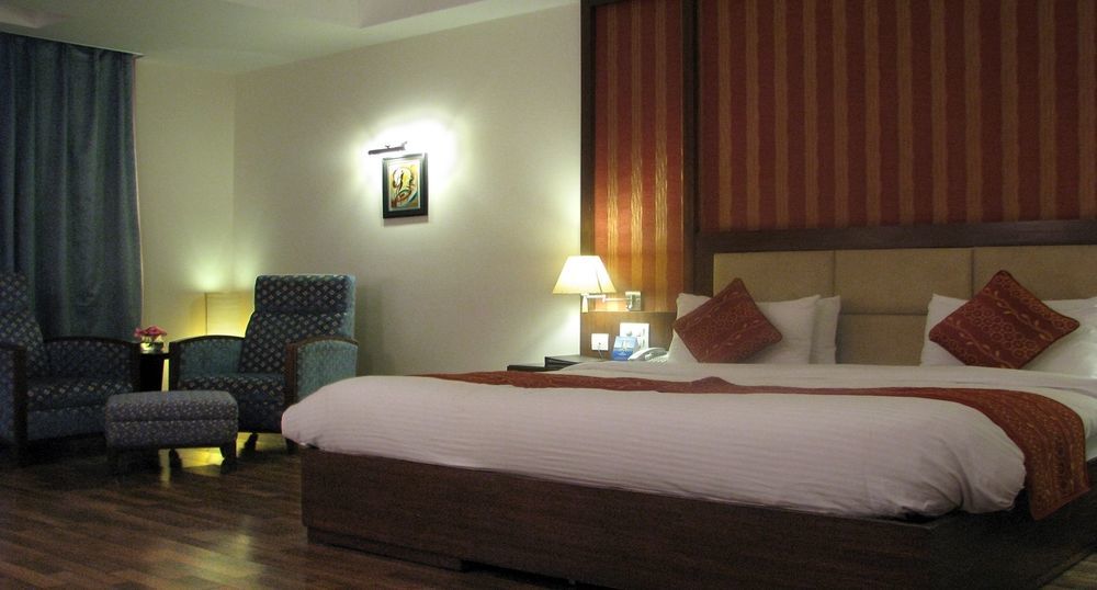 Legend Sarovar Portico Baddi Extérieur photo