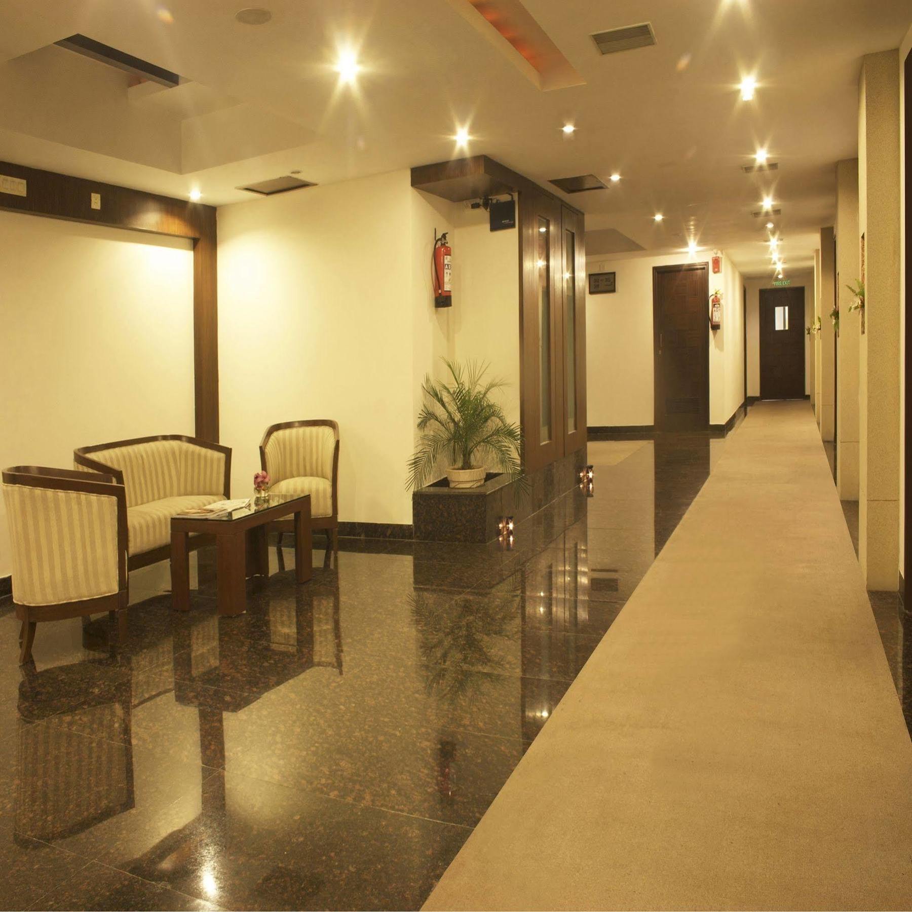 Legend Sarovar Portico Baddi Extérieur photo