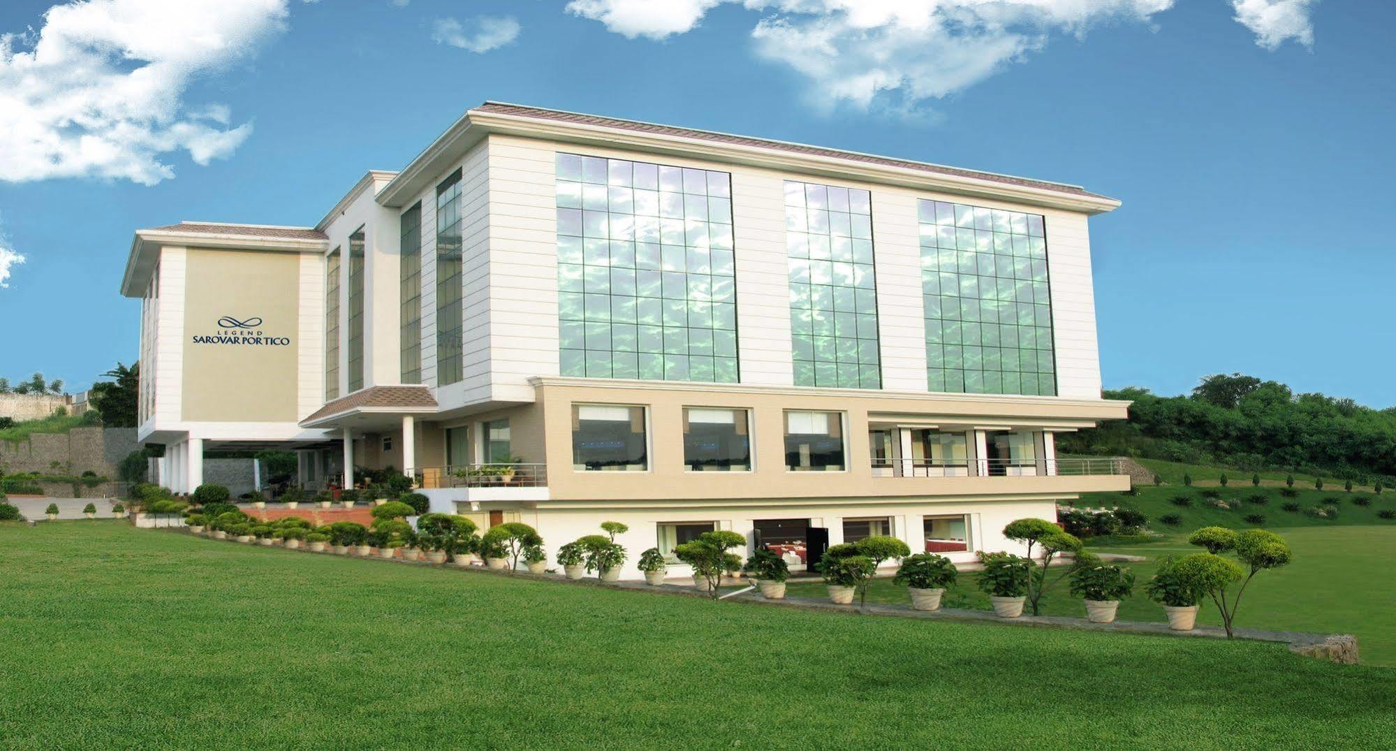 Legend Sarovar Portico Baddi Extérieur photo